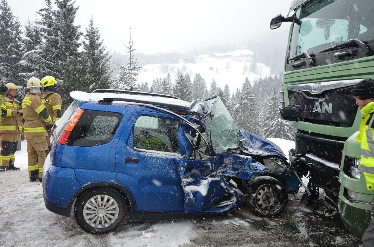 Schwerer Verkehrsunfall in Abtenau