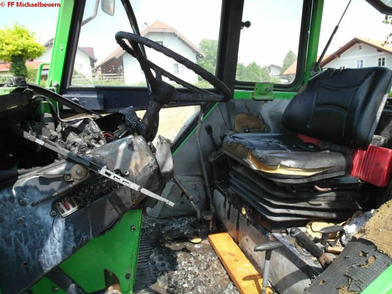 Brand eines Traktors in Michaelbeuern