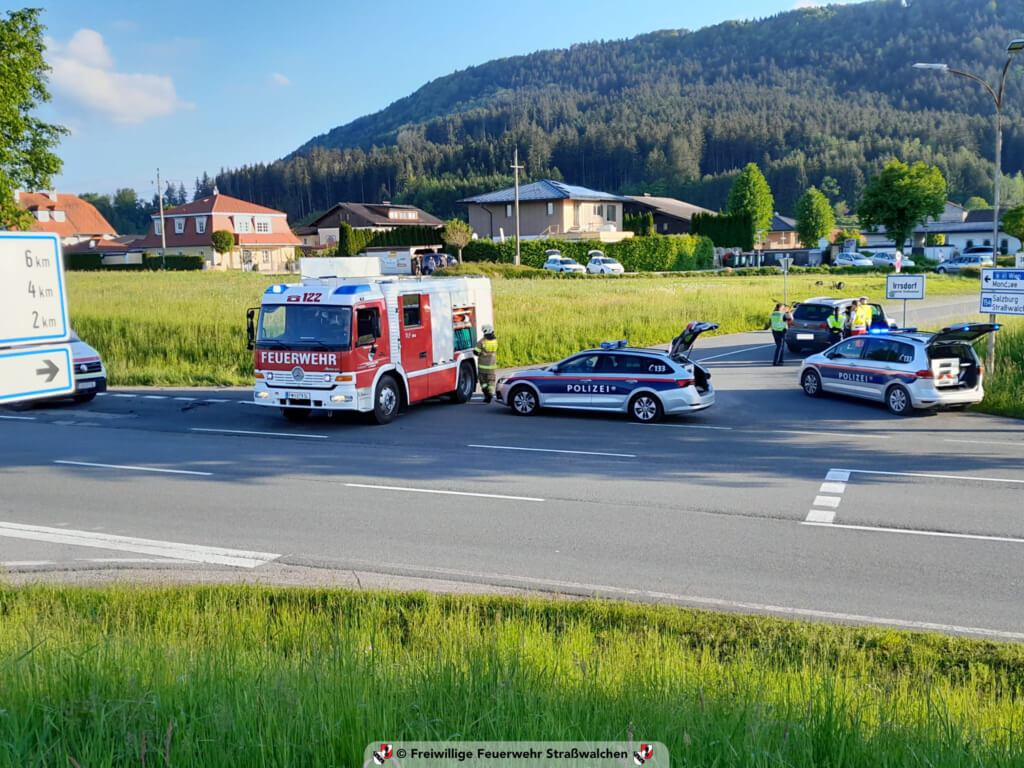 Verkehrsunfall auf der B154 in Irrsdorf
